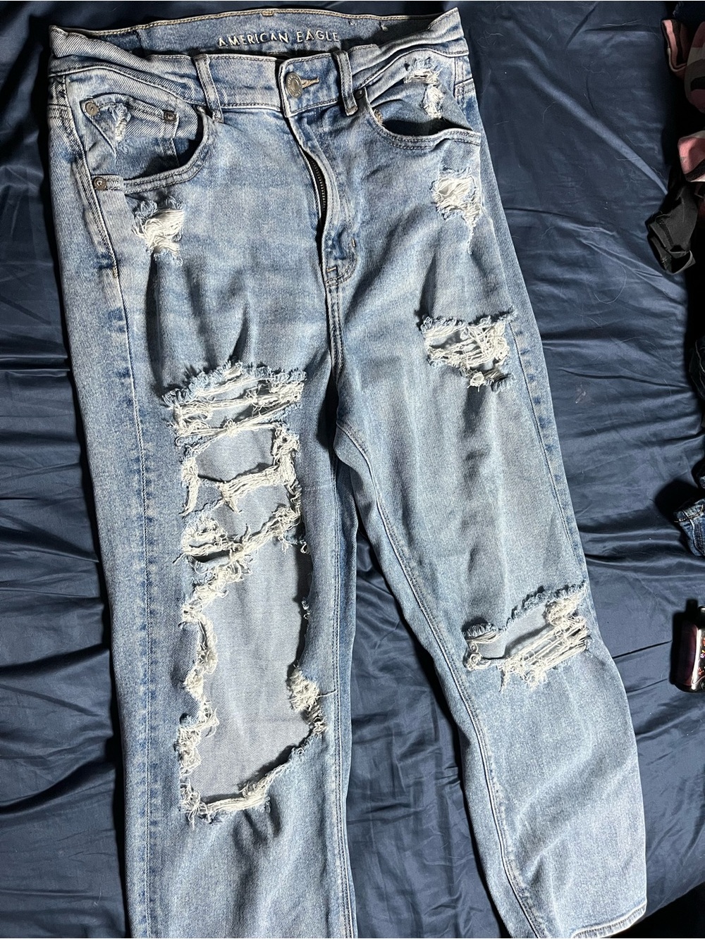 American Eagle Outfitters Light Blue Distressed Boyfriend Jeans